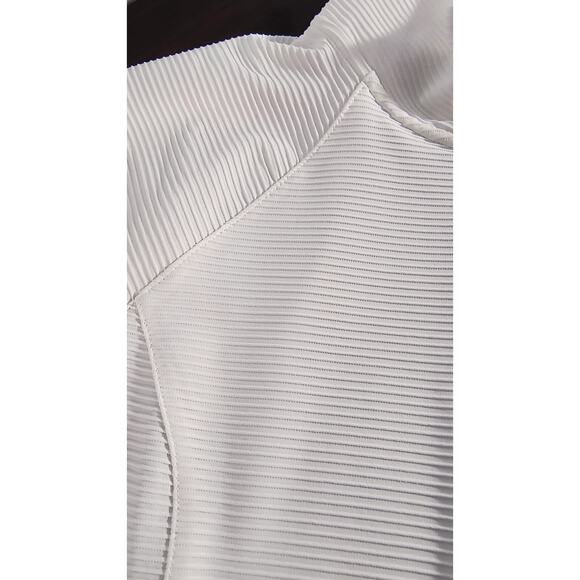 Chico's Activewear Top Qtr Zip Pullover Wmn's Sz M White Mesh Inset Long Sleeve - Picture 6 of 16